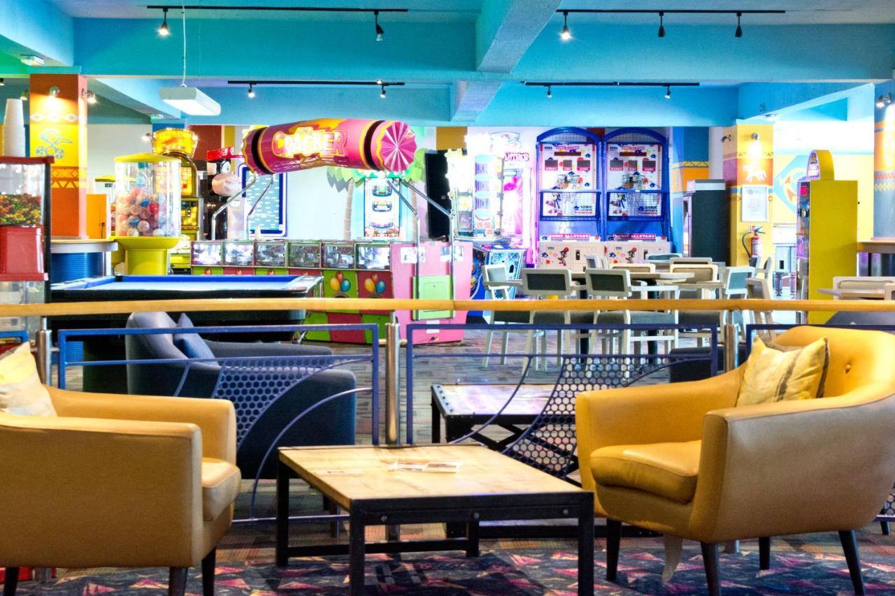 Tlh Carlton Hotel And Spa - Tlh Leisure And Entertainment Resort Торки Екстериор снимка