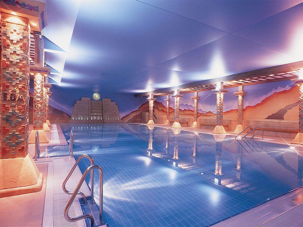 Tlh Carlton Hotel And Spa - Tlh Leisure And Entertainment Resort Торки Екстериор снимка