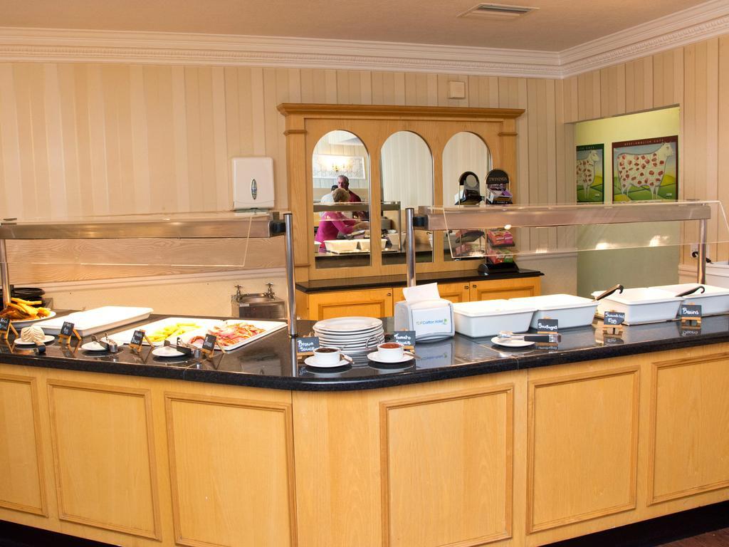 Tlh Carlton Hotel And Spa - Tlh Leisure And Entertainment Resort Торки Екстериор снимка