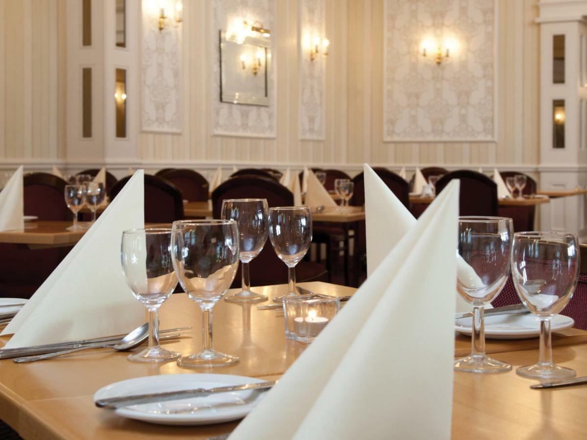 Tlh Carlton Hotel And Spa - Tlh Leisure And Entertainment Resort Торки Екстериор снимка