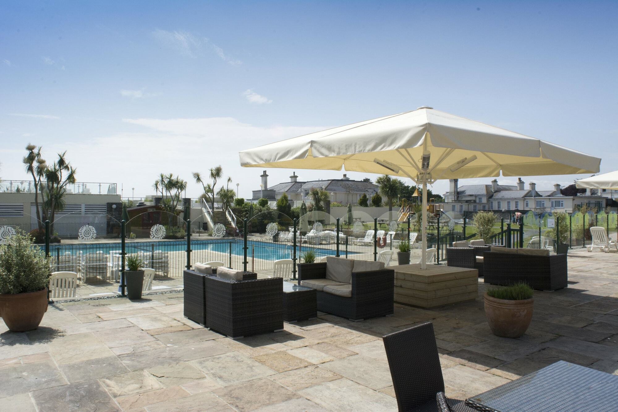 Tlh Carlton Hotel And Spa - Tlh Leisure And Entertainment Resort Торки Екстериор снимка