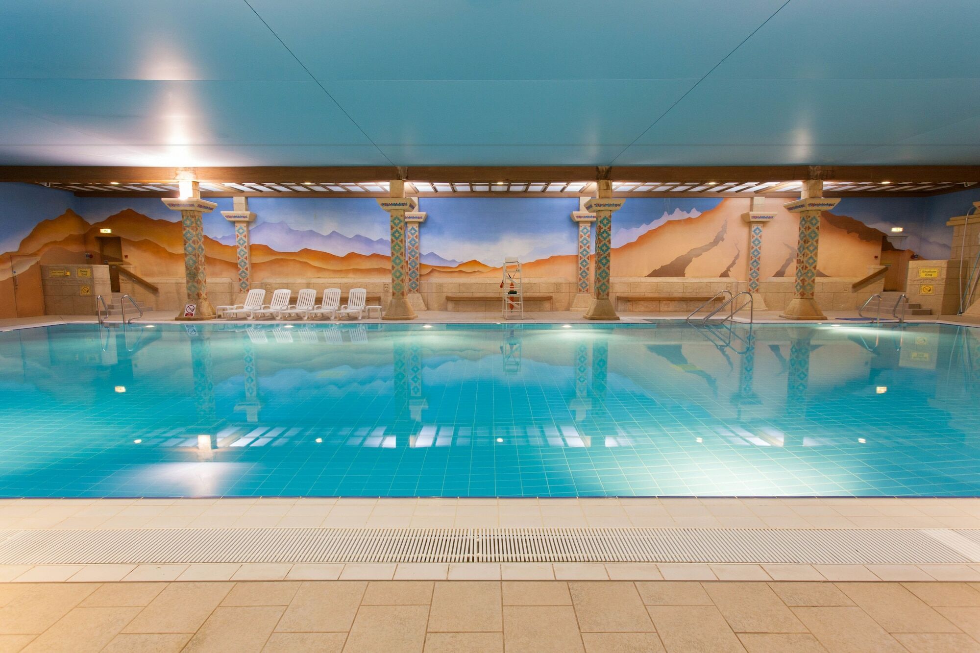 Tlh Carlton Hotel And Spa - Tlh Leisure And Entertainment Resort Торки Екстериор снимка